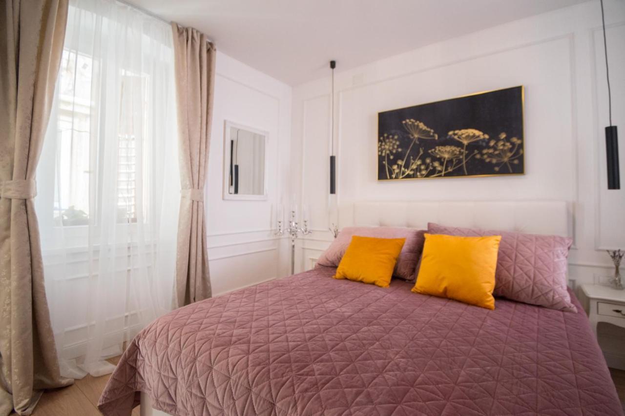 Apartment Trixi Maksimijan Pula Extérieur photo