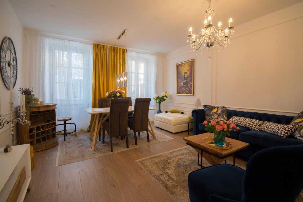 Apartment Trixi Maksimijan Pula Extérieur photo